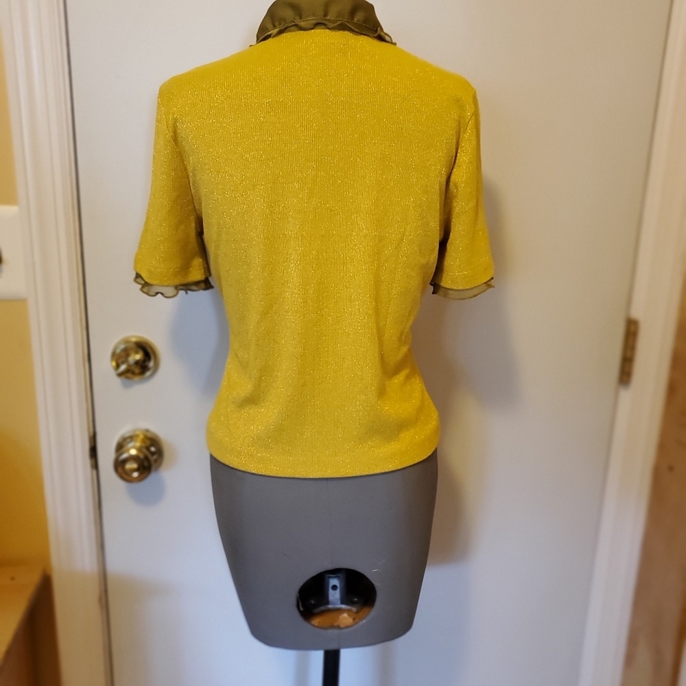 Yellow blouse - Picture 3 of 3